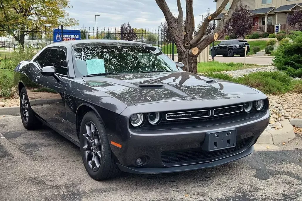 2018 Dodge Challenger GT AWD photo 1