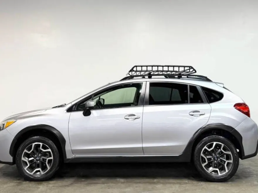2017 Subaru Crosstrek 2.0i Premium photo 1