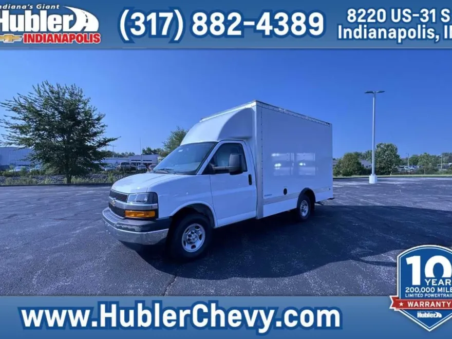 2025 Chevrolet Express Cutaway 3500 photo 1