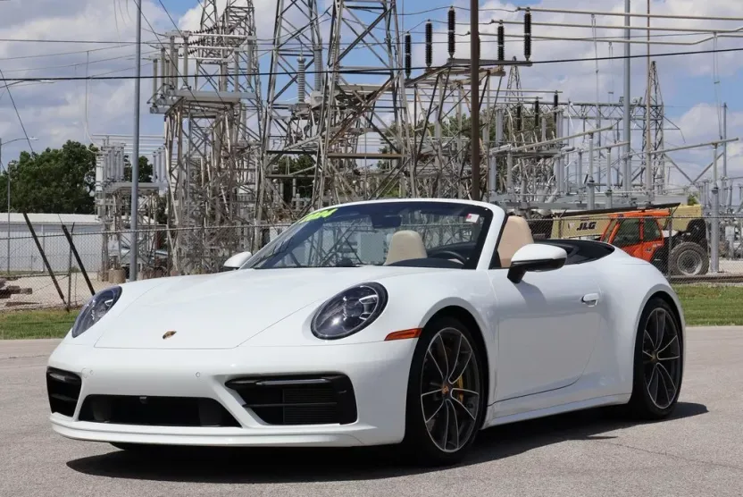 2024 Porsche 911 4S photo 1