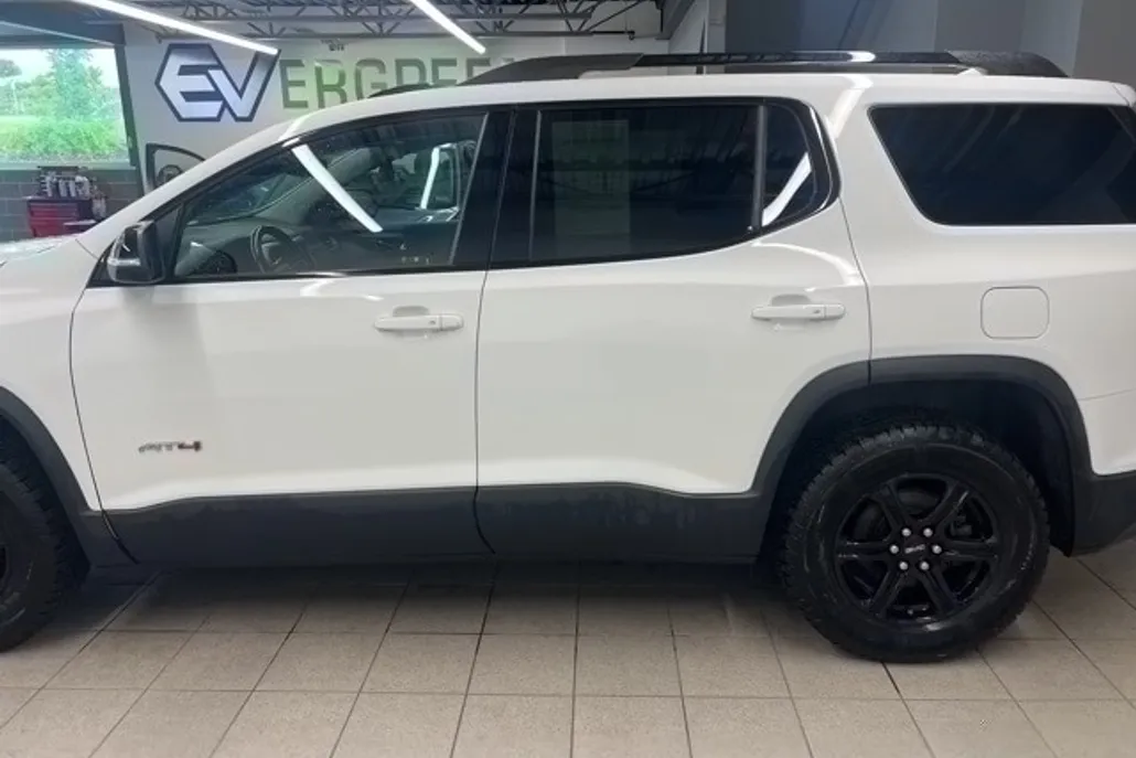 2021 Gmc Acadia AT4 photo 1