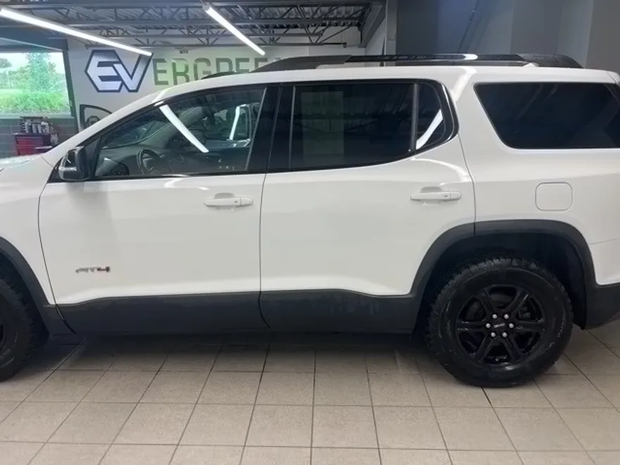 2021 Gmc Acadia AT4 photo 1