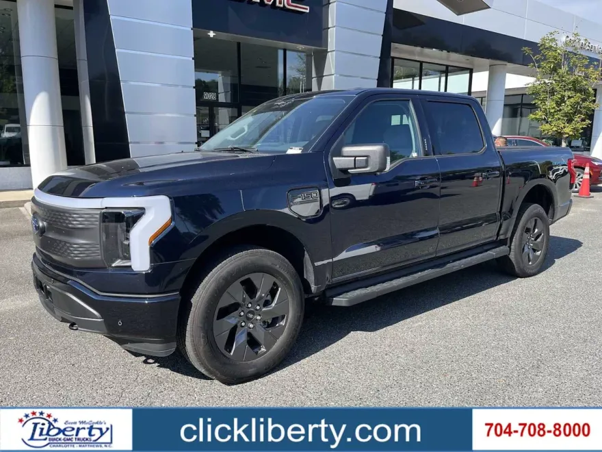 2023 Ford F-150 Lightning XLT photo 1
