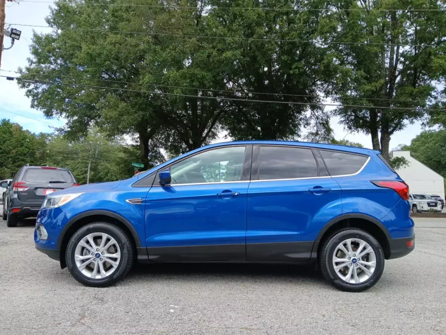 2019 Ford Escape SE photo 1