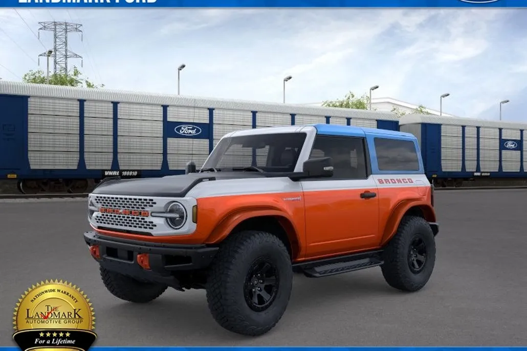 2025 Ford Bronco First Edition photo 1