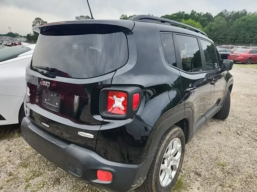 2018 Jeep Renegade Latitude North Edition photo 1