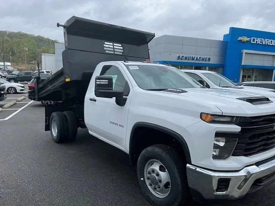 2025 Chevrolet Silverado 3500HD Work Truck photo 1