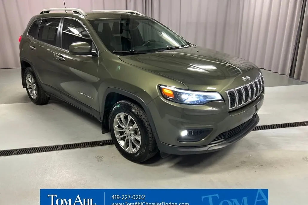 2019 Jeep Cherokee Latitude photo 1