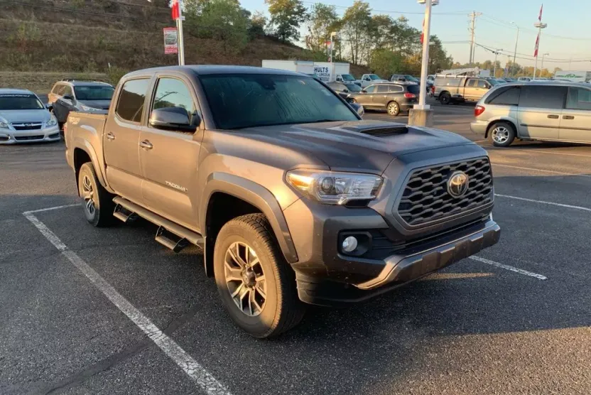 2023 Toyota Tacoma TRD Sport 4x4 Double Cab photo 1