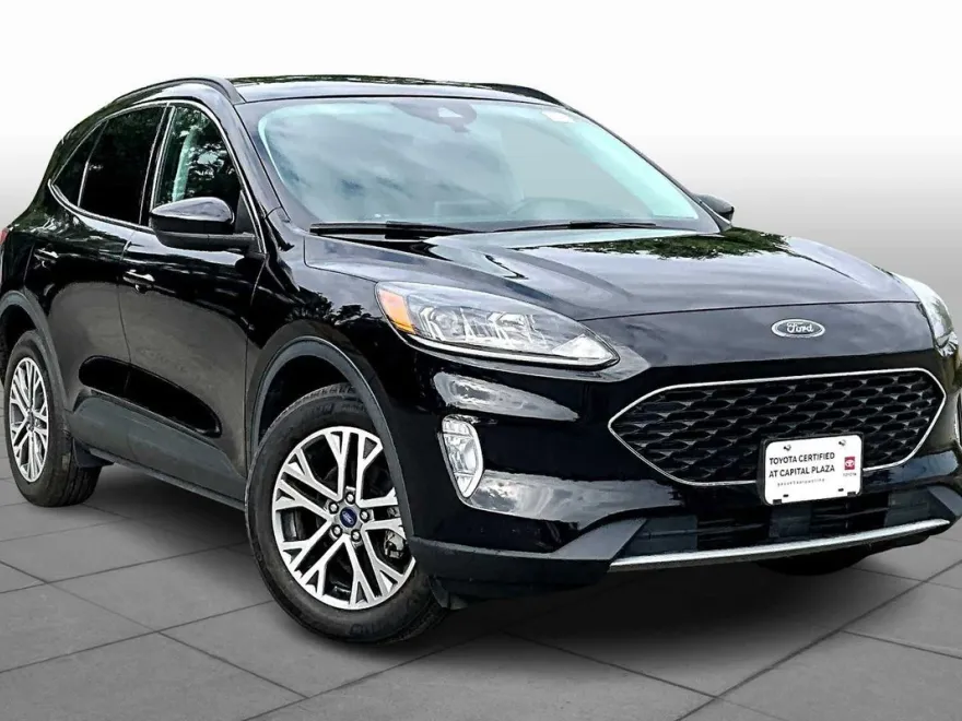 2022 Ford Escape SEL photo 1