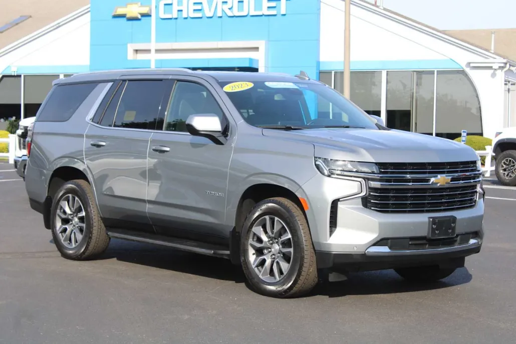 2023 Chevrolet Tahoe LT photo 1