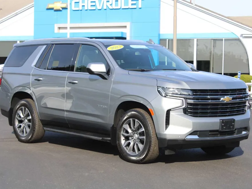 2023 Chevrolet Tahoe LT photo 1