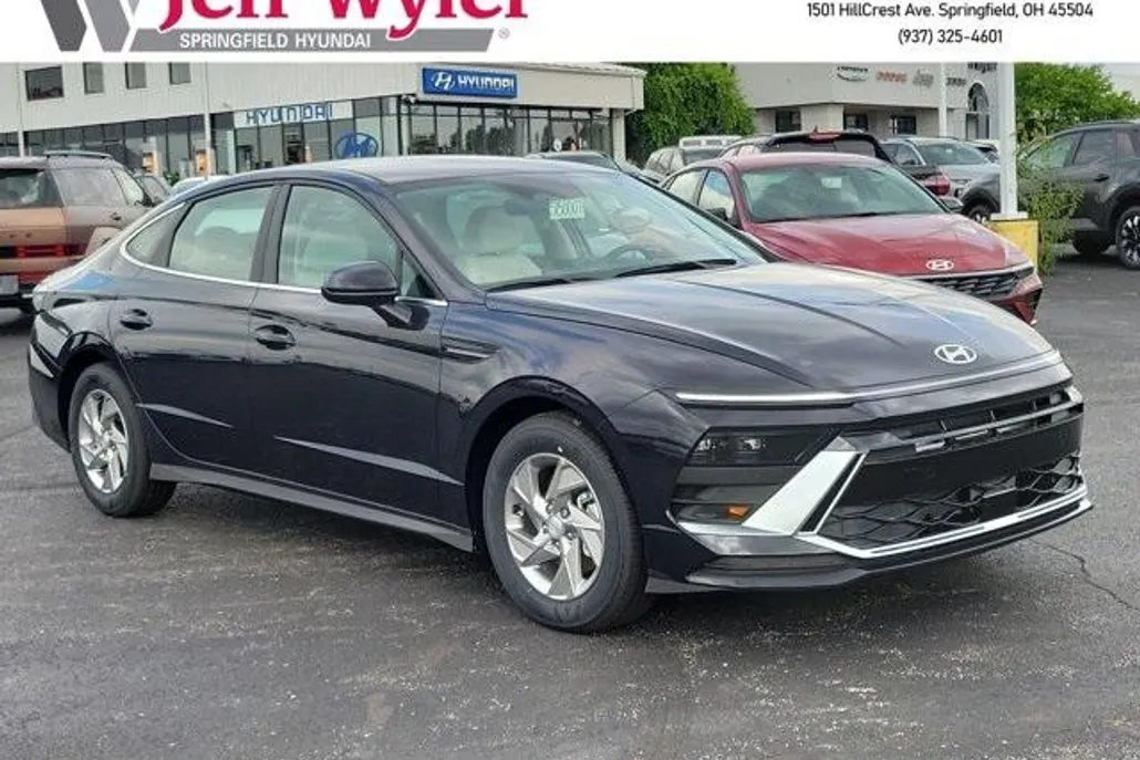 2025 Hyundai Sonata SE photo 1