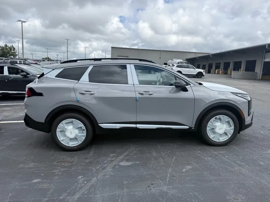 2026 Kia Sportage Hybrid EX photo 1