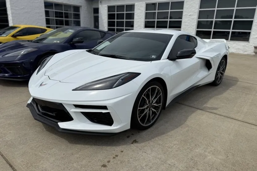 2023 Chevrolet Corvette Stingray 1LT photo 1
