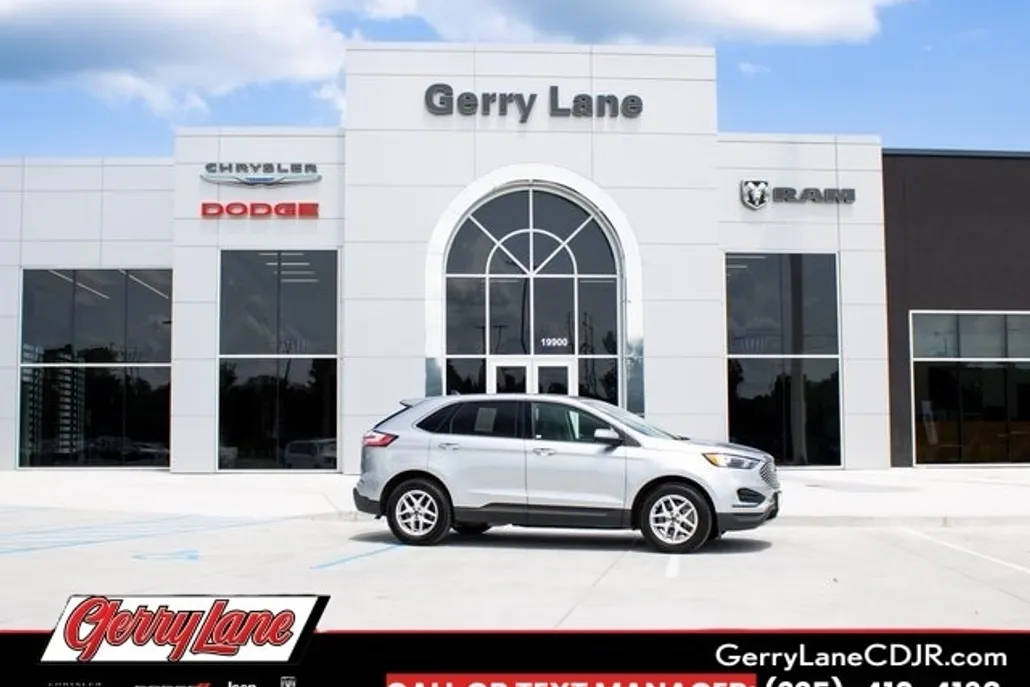 2023 Ford Edge SEL photo 1