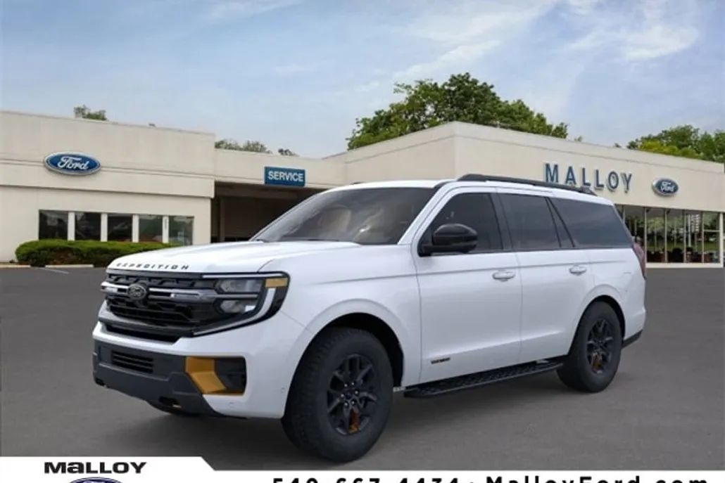 2025 Ford Expedition photo 1