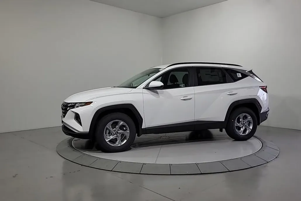 2024 Hyundai Tucson SEL photo 1