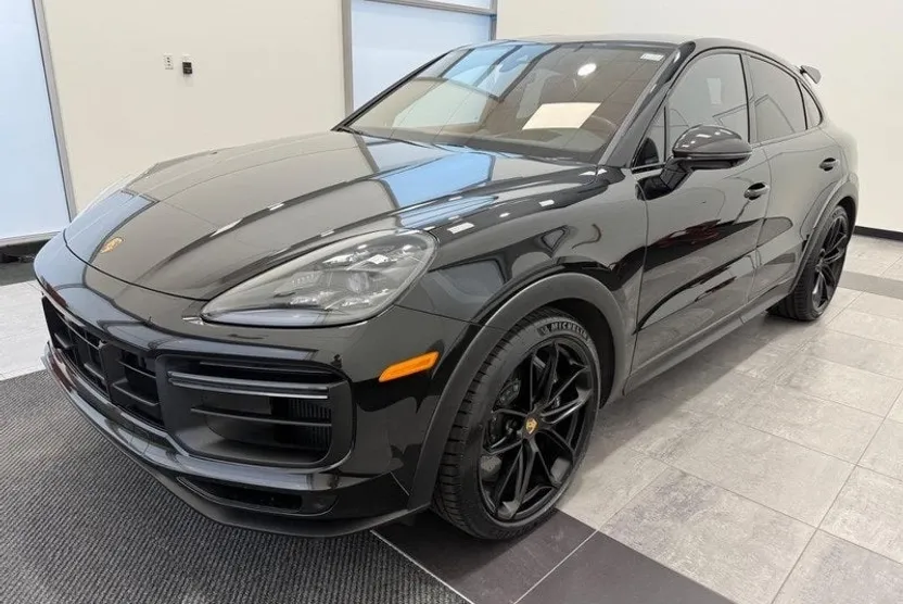 2023 Porsche Cayenne Coupe Turbo GT photo 1