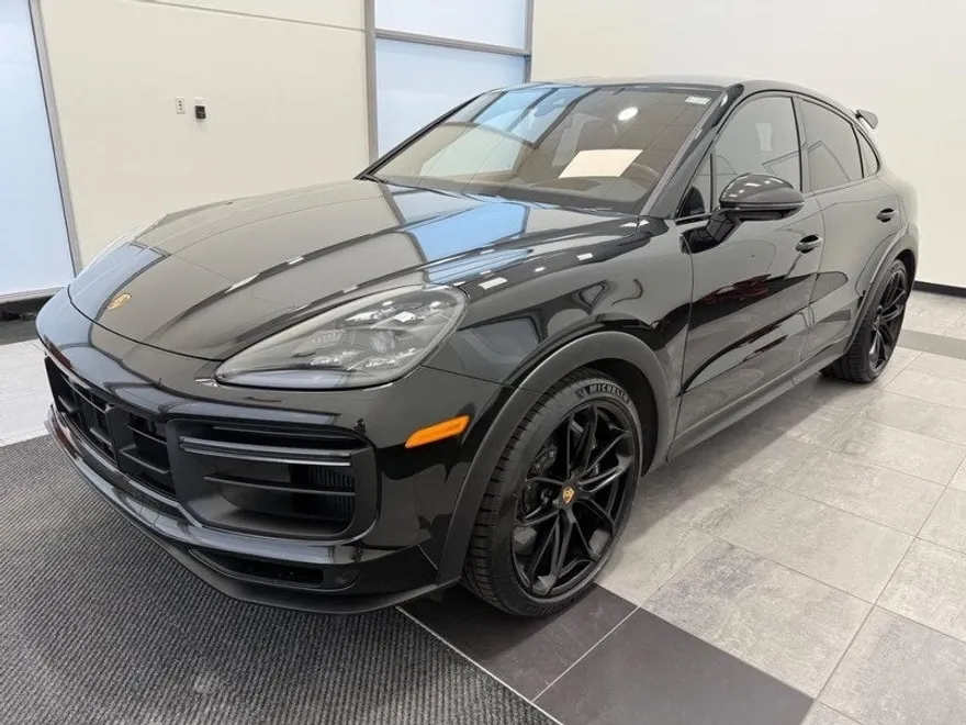 2023 Porsche Cayenne Coupe Turbo GT photo 1