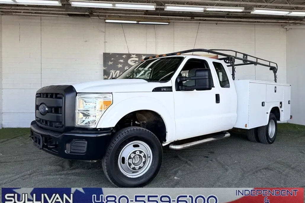 2016 Ford F-350 XL photo 1