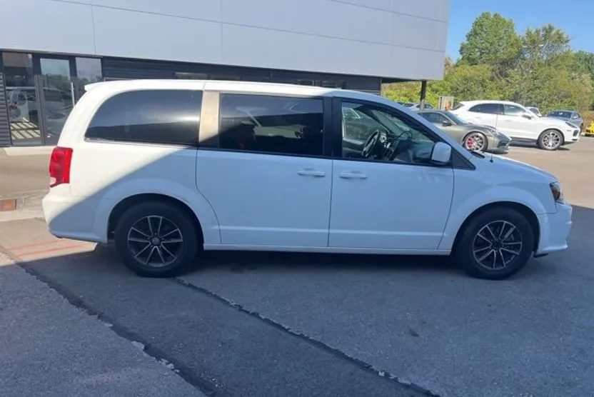 2018 Dodge Grand Caravan GT photo 1
