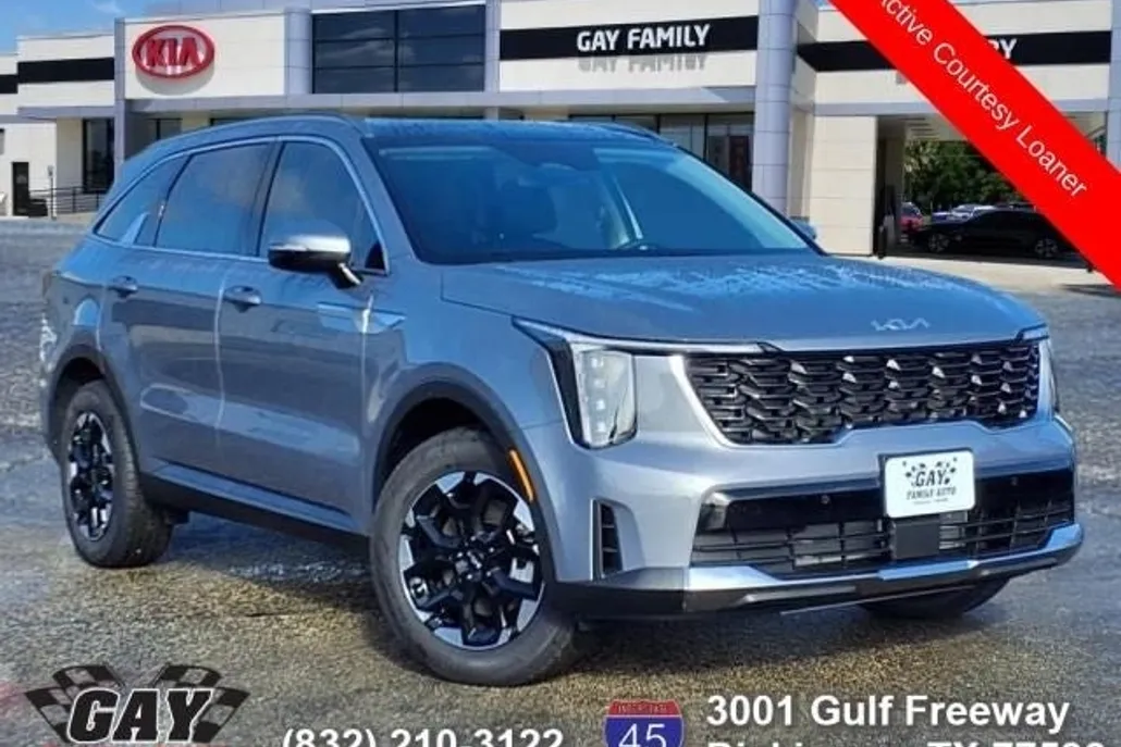 2025 Kia Sorento S photo 1