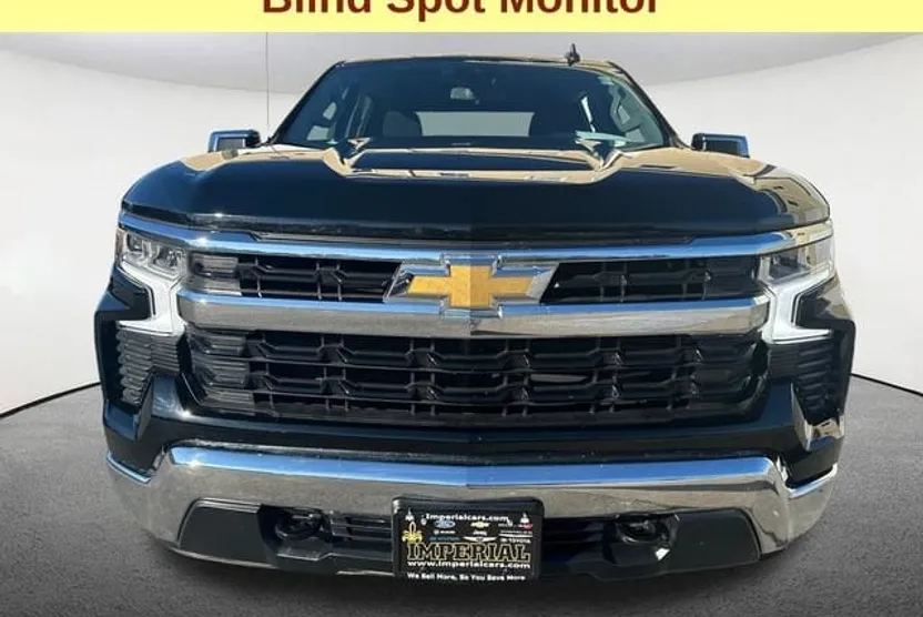 2024 Chevrolet Silverado 1500 LT photo 1