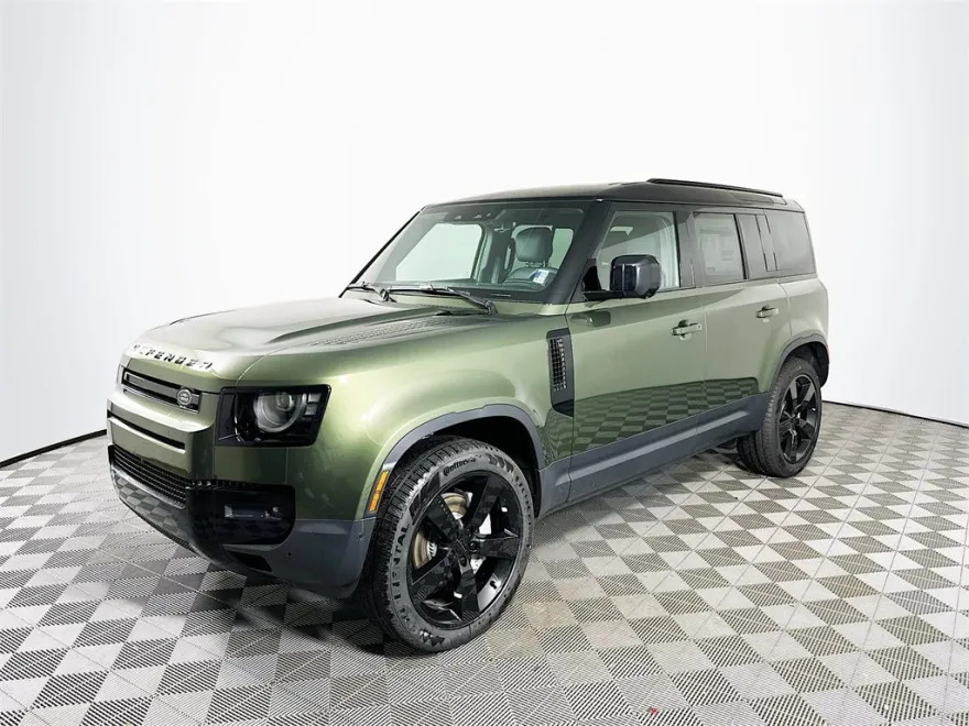 2026 Land Rover Defender 110 S photo 1