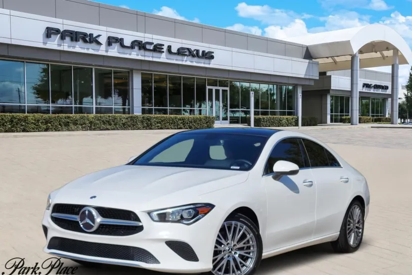 2021 Mercedes Benz CLA 250 photo 1