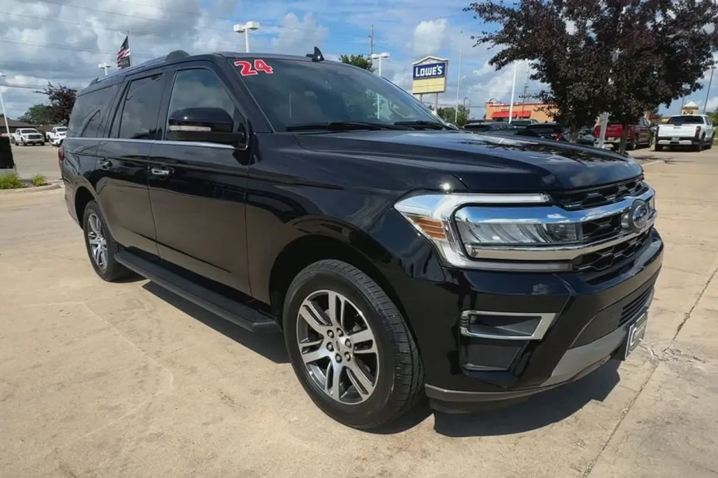 2024 Ford Expedition Limited MAX photo 1