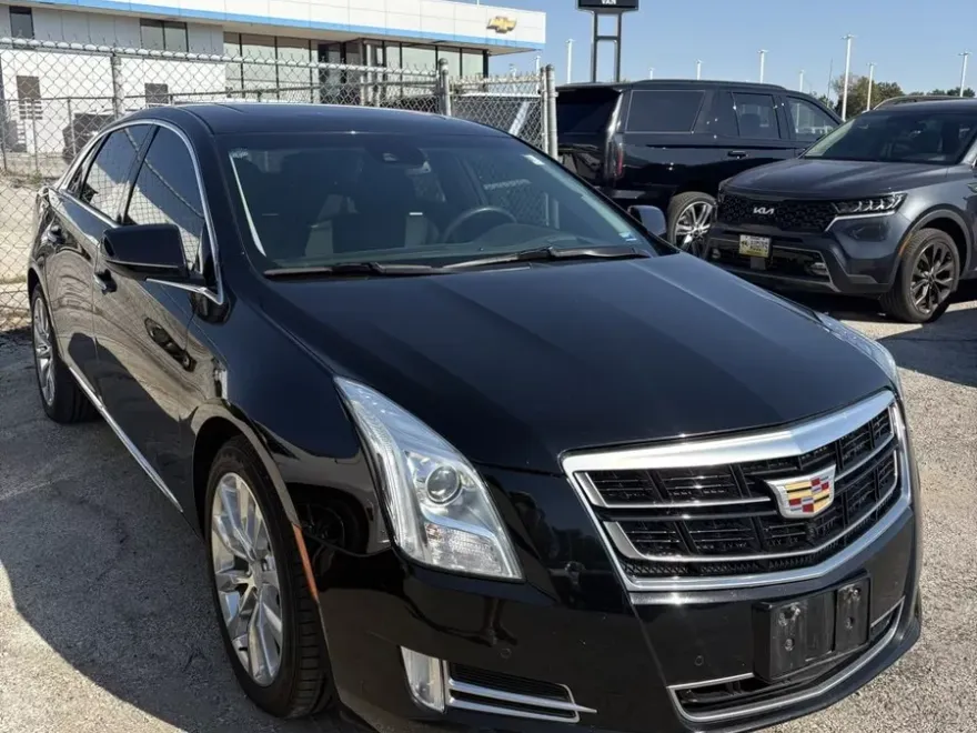 2016 Cadillac XTS Premium photo 1