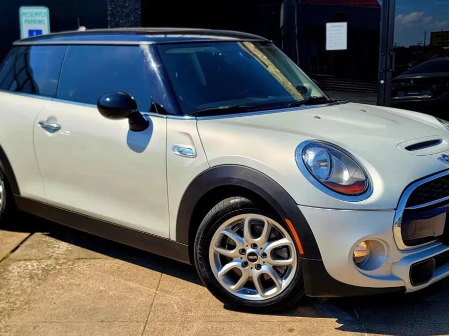 2015 Mini Cooper 2 Door Hardtop S photo 1