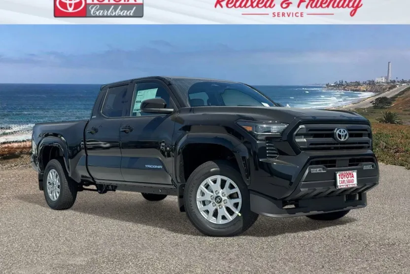 2025 Toyota Tacoma SR5 photo 1