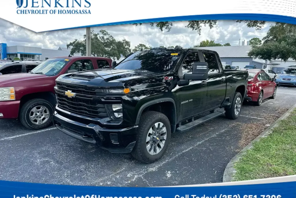 2024 Chevrolet Silverado 2500HD Custom photo 1