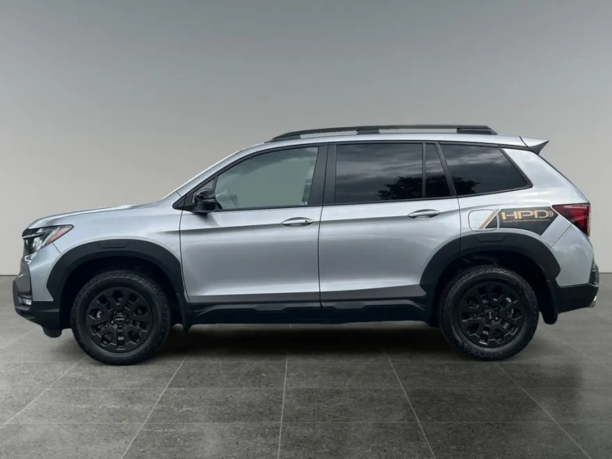 2023 Honda Passport TrailSport photo 1