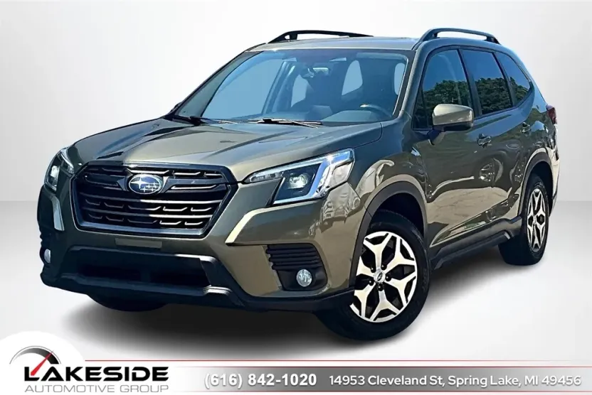 2022 Subaru Forester Premium photo 1