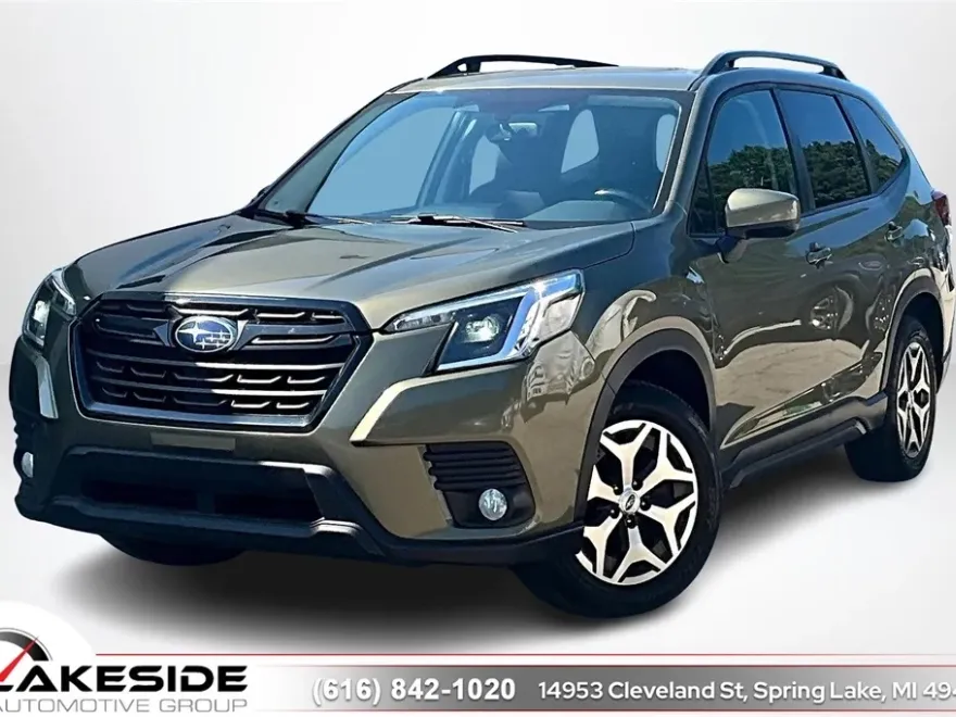 2022 Subaru Forester Premium photo 1