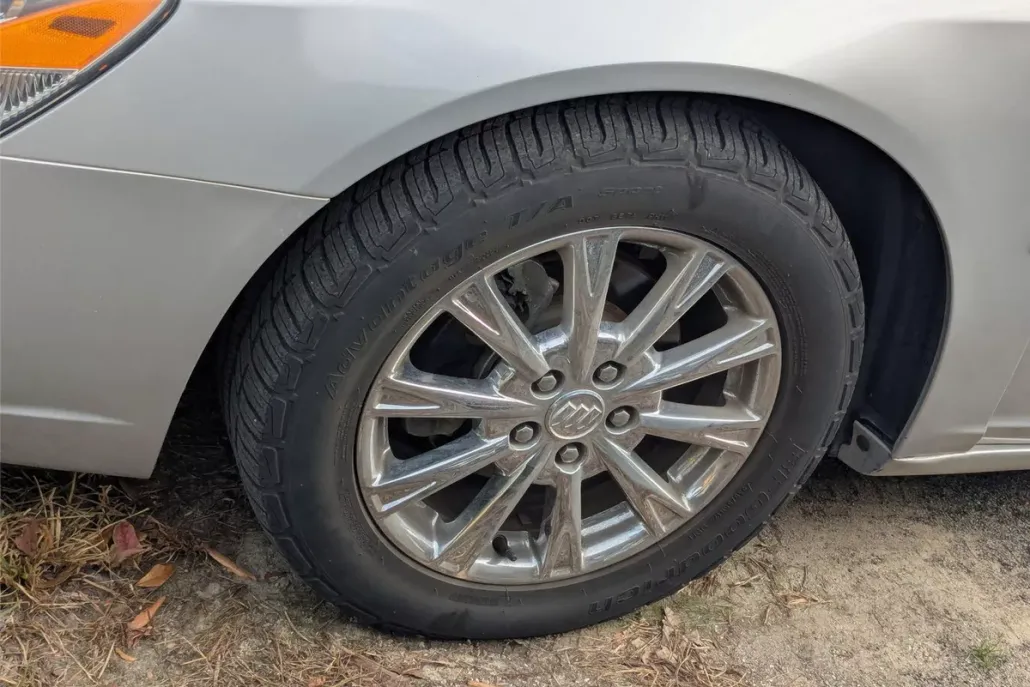 2009 Buick Lucerne CXL photo 1