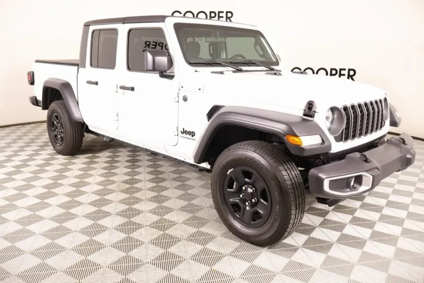 2024 Jeep Gladiator Sport photo 1