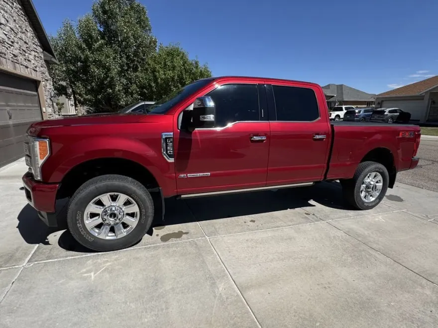 2019 Ford F-350 Platinum photo 1