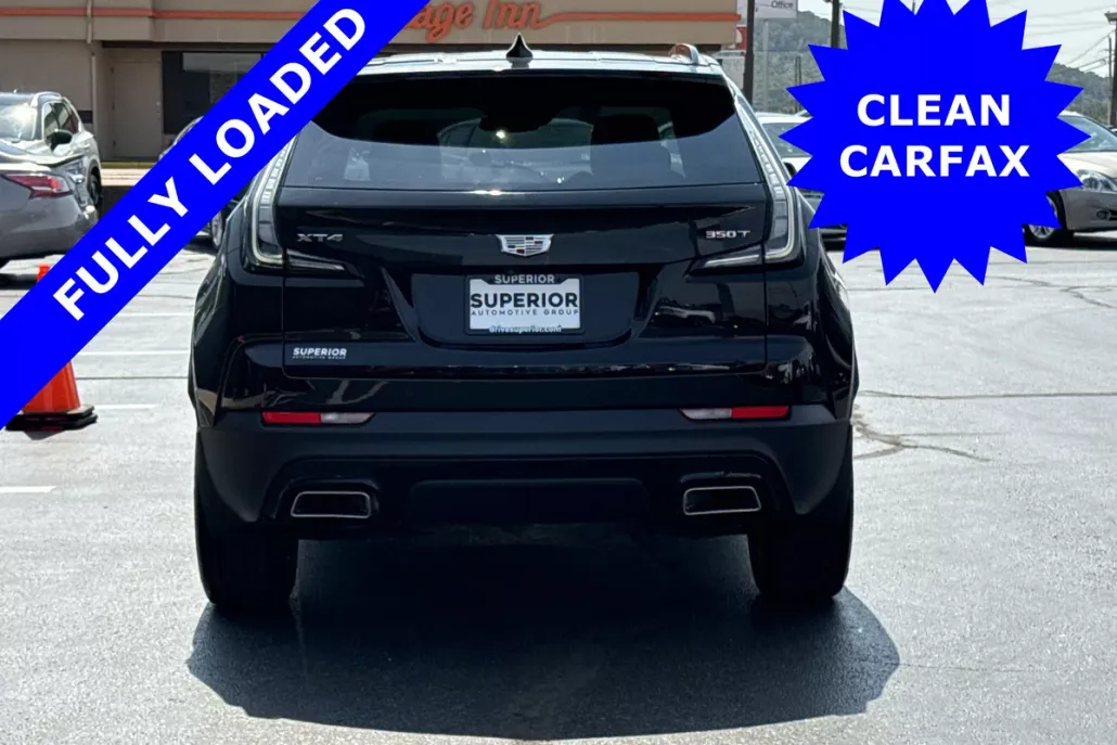 2023 Cadillac XT4 Sport photo 1