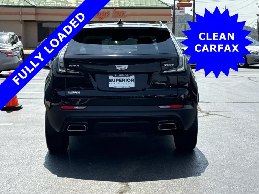 2023 Cadillac XT4 Sport photo 1
