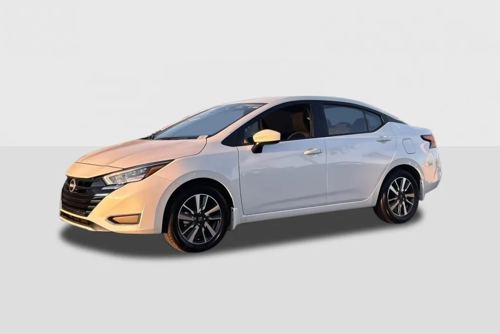 2025 Nissan Versa 1.6 SV photo 1
