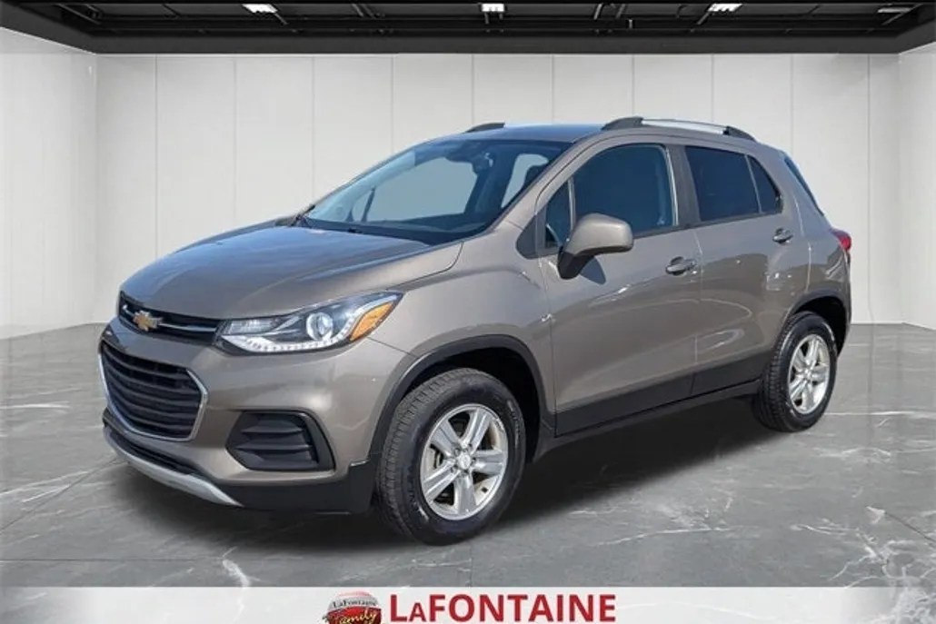 2021 Chevrolet Trax LT photo 1