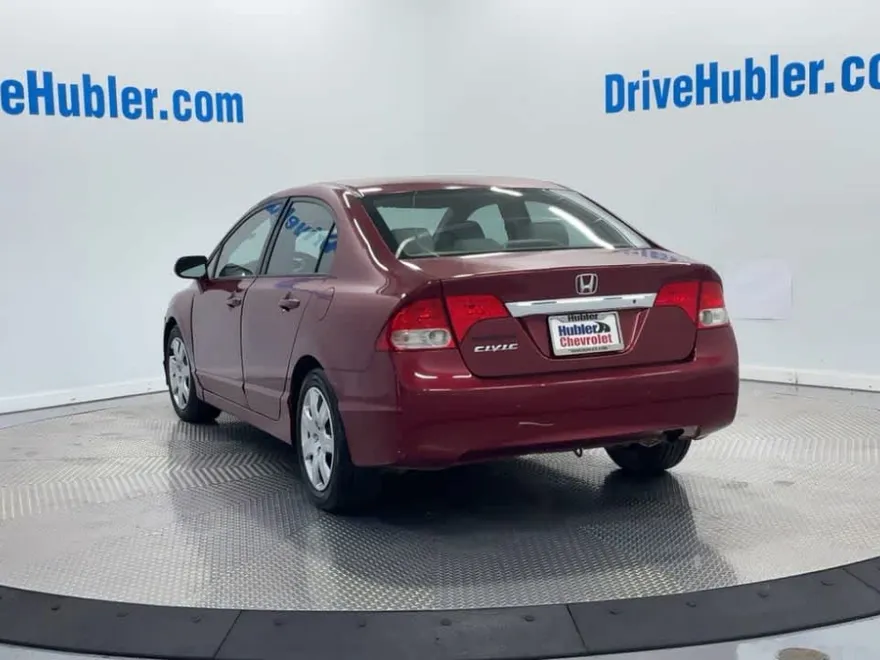 2010 Honda Civic LX photo 1