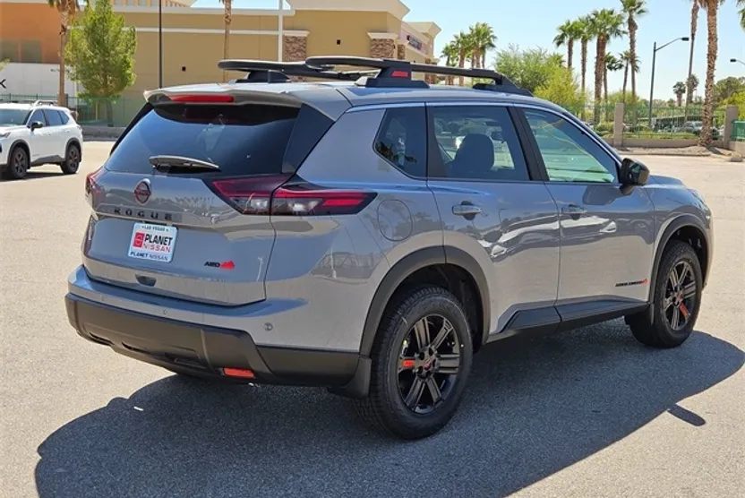 2026 Nissan Rogue SV photo 1