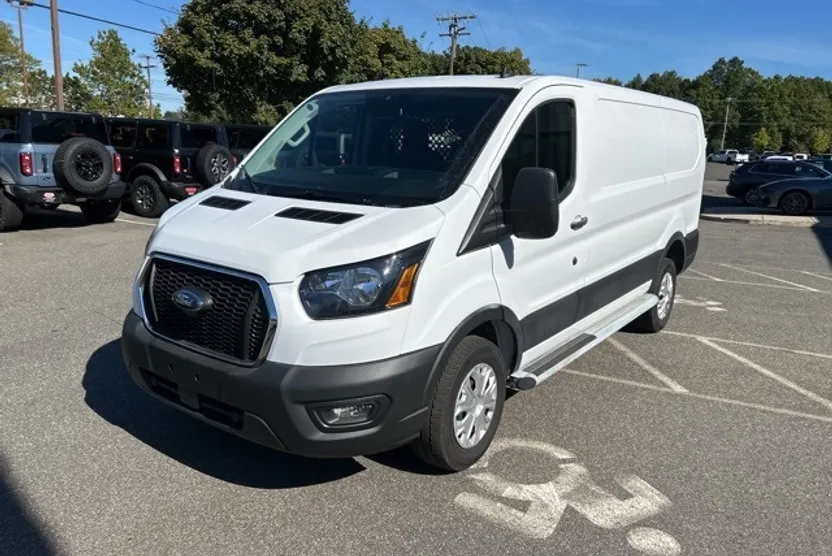 2023 Ford Transit photo 1