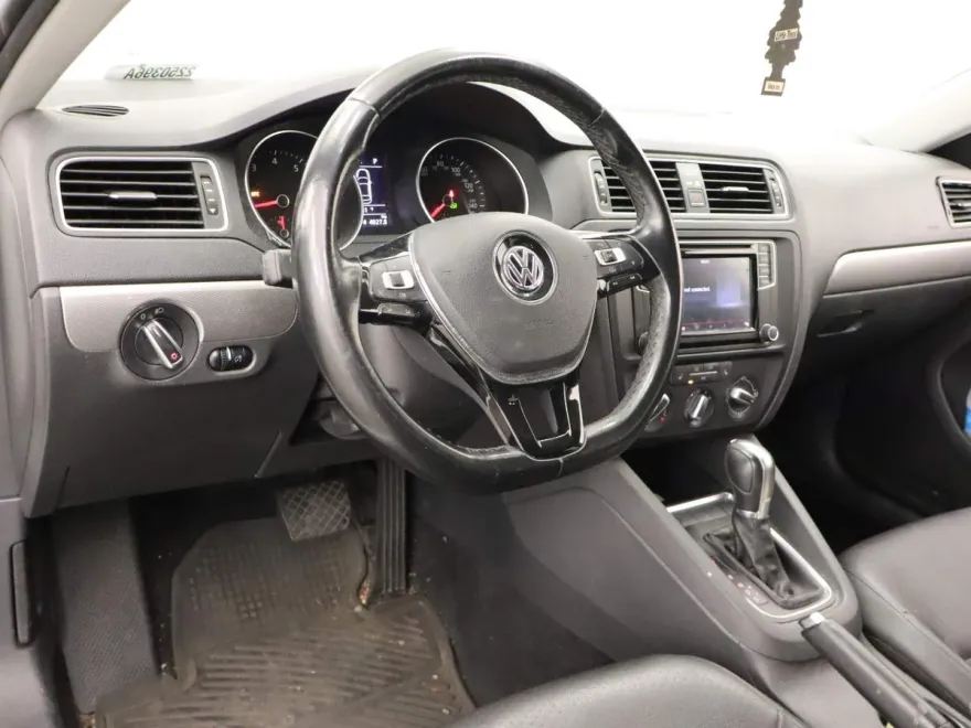 2017 Volkswagen Jetta 1.4T SE photo 1