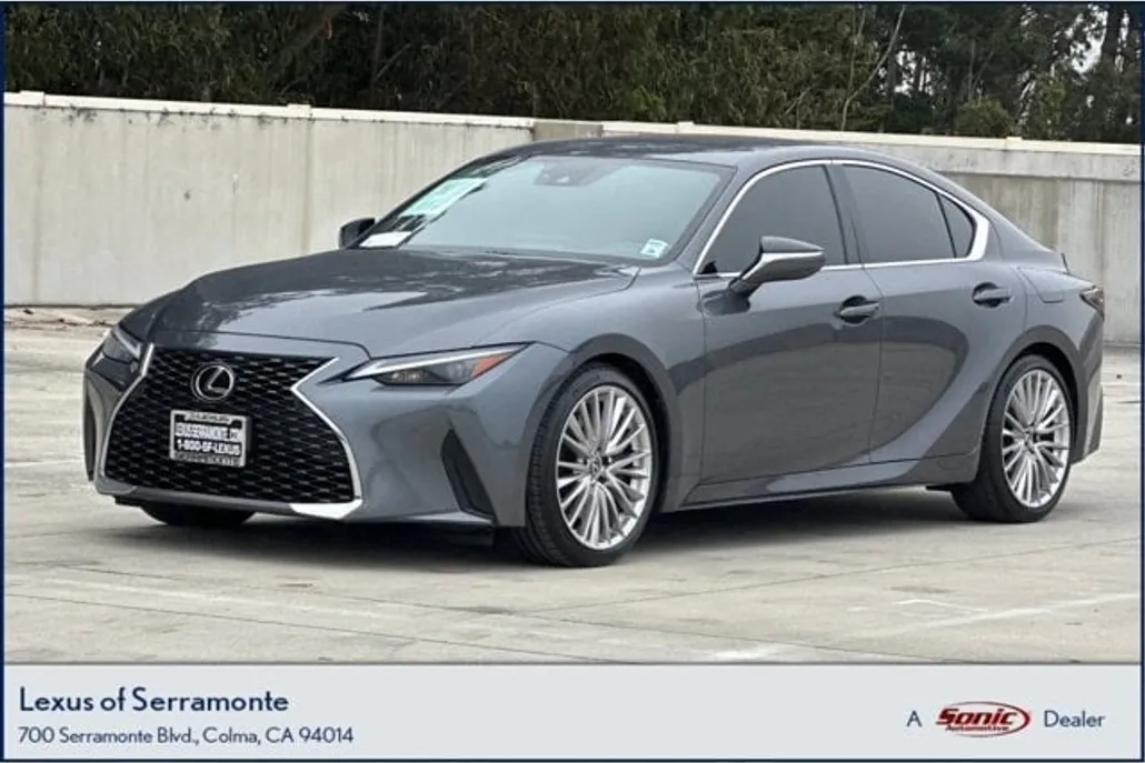 2023 Lexus IS 300 photo 1